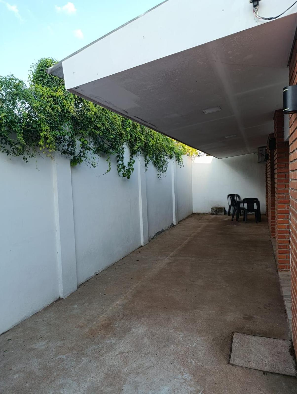 Holiday home #tucasaeniguazu: Temporario